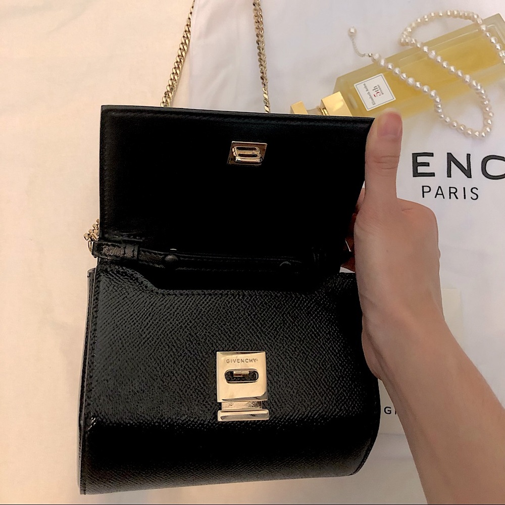 ❌SOLD!!!❌ Authentic Givenchy Pandora box bag - Picture 4 of 8